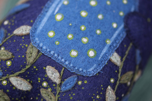 Kit Muñeco de Fieltro "Oso Brillante" – Kiriki Press