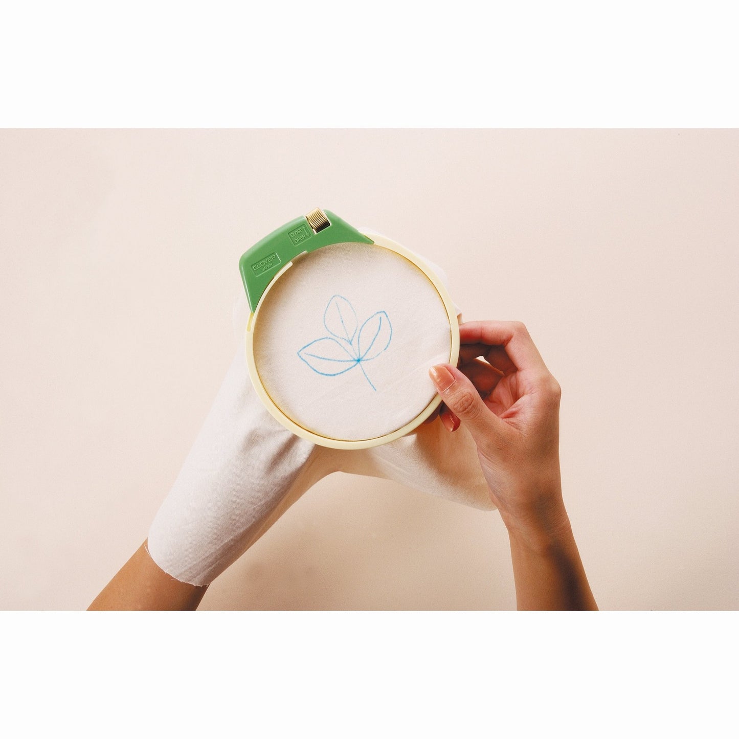 Clover embroidery hoop