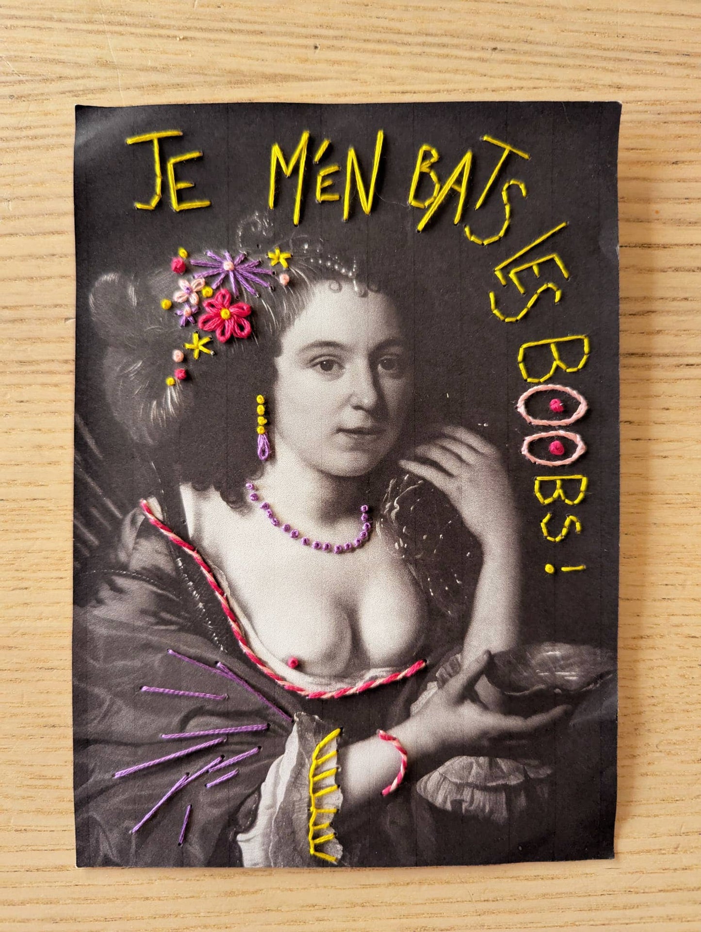 Mini kit de bordado en papel Tetas – TheComptoir
