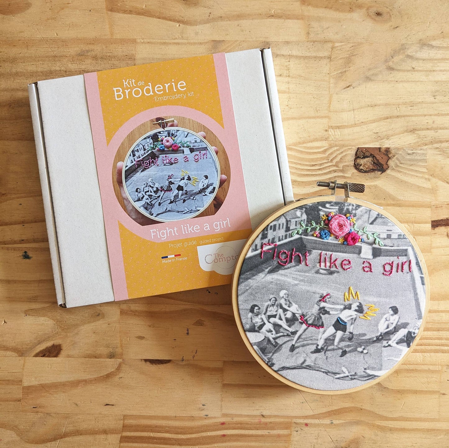 Kit de bordado Pelea como una chica – TheComptoir