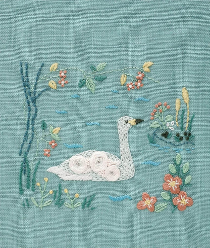 Kit de bordado: "Los 12 meses de los animales del bosque", diseñado por Chicchi para DMC Japan