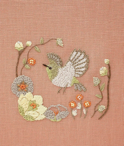 Kit de bordado: "Los 12 meses de los animales del bosque", diseñado por Chicchi para DMC Japan