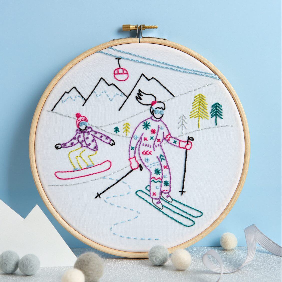 Kit de Bordado "Off-Piste Snow" - Hawthorn Handmade | Wonderful Women Collection