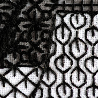 Kit de bordado "Sampler Casa Victoriana" de Kiriki Press