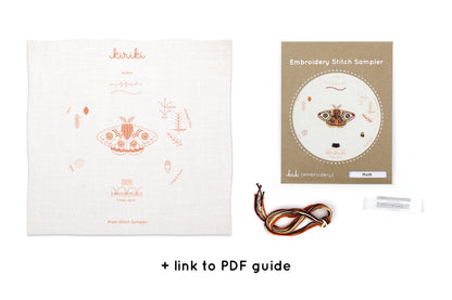 Kit de bordado "Sampler Casa Victoriana" de Kiriki Press
