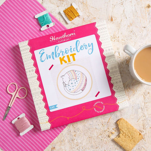Kit de Bordado "Cat" de Hawthorn Handmade