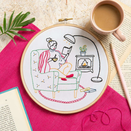 Kit de Bordado "Unwind de Hawthorn Handmade (Wonderful Women Collection)
