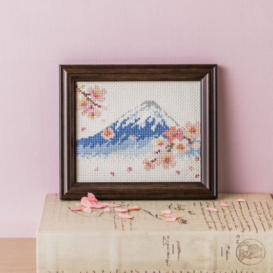 Kit de punto de cruz "Monte Fuji con Sakura" de Cosmo