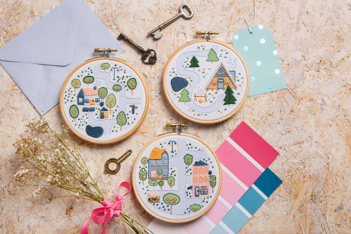Kit de Bordado pequeño "Village Cottage" - Hawthorn Handmade