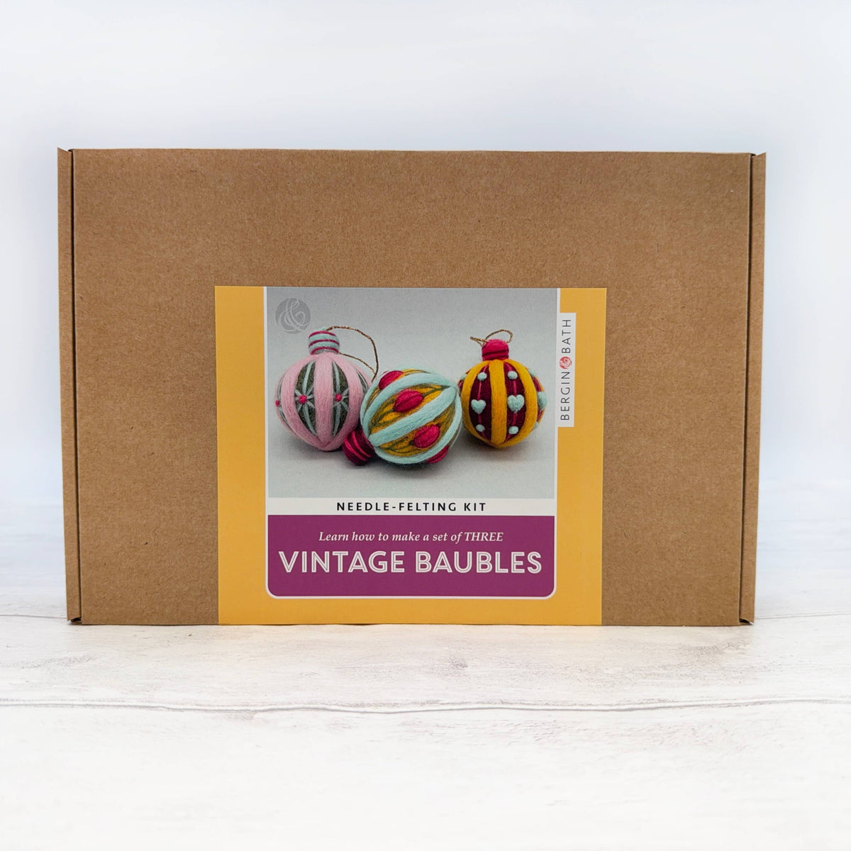 Kit de fieltro con aguja "Adornos navideños vintage" - Bergin & Bath 