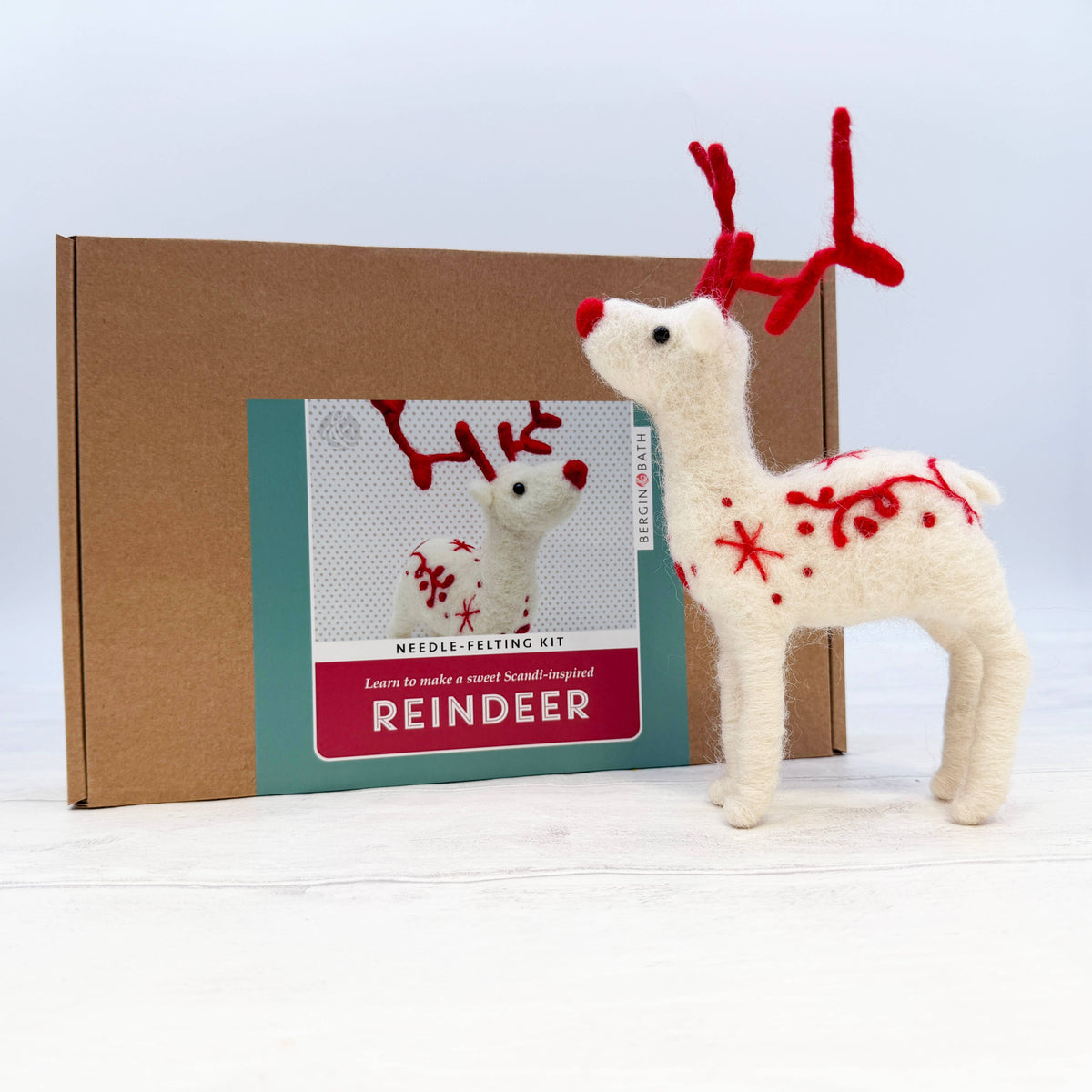 Kit de fieltro con aguja "Reno navideño" - Bergin & Bath