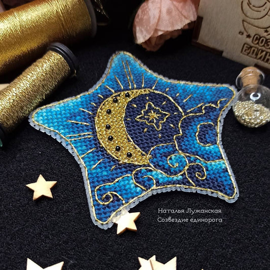 Kit de punto de cruz Estrella Brillo en las Nubes de Unicstitch