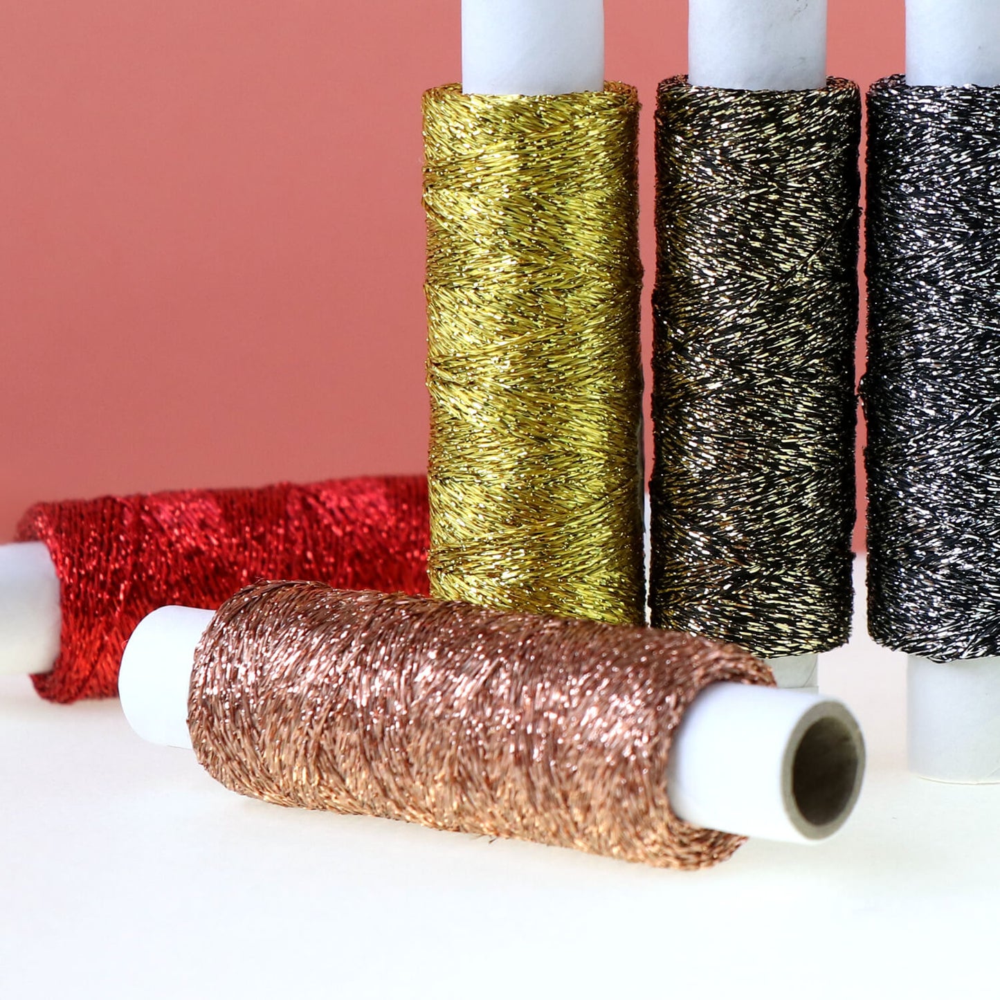 Olympus Lamé - Hilo metalizado para bordar 50 m