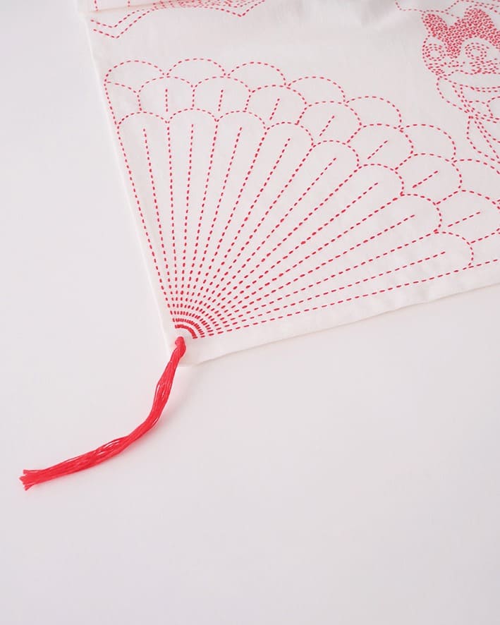 Tela celebración para sashiko "Kotobuki" de Cosmo