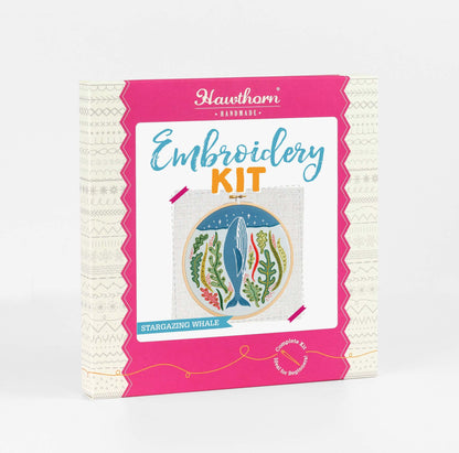 Kit de Bordado "Stargazing Whale" - Hawthorn Handmade